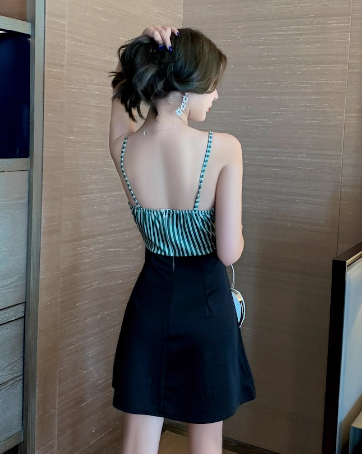 Sexy low-cut splicing V-neck suspender dress 2025 new slimming and hip-hugging A-line short skirt R3715