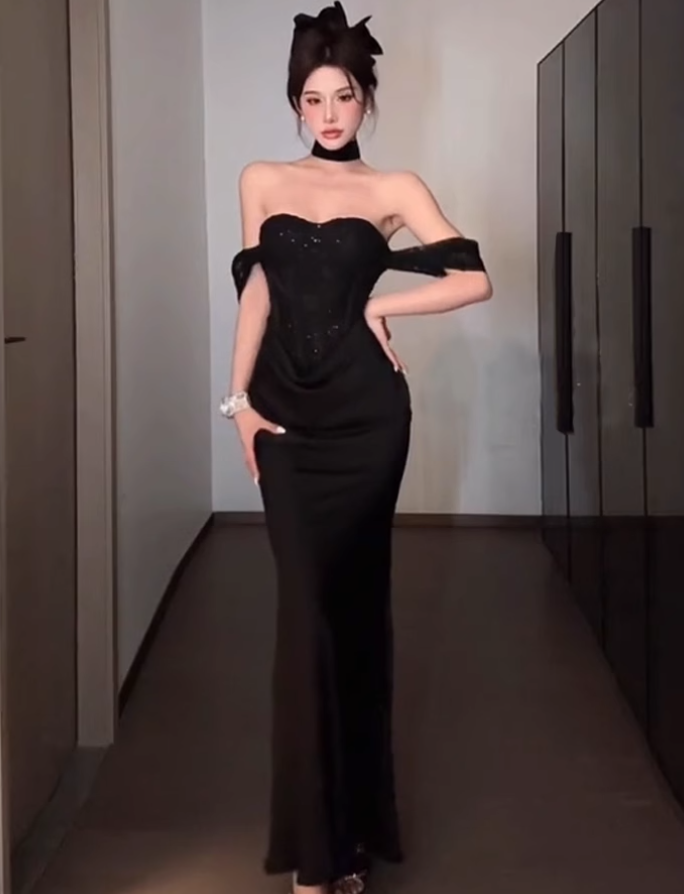 Large size French niche design hot girl dress pure desire tube top evening dress R1831