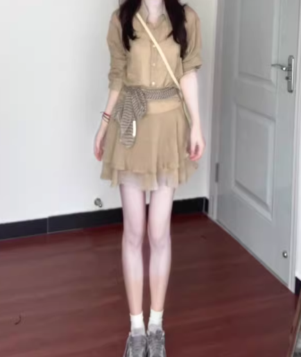 Retro gentle temperament good-looking V-neck long-sleeved shirt A-line skirt two-piece suit R0856