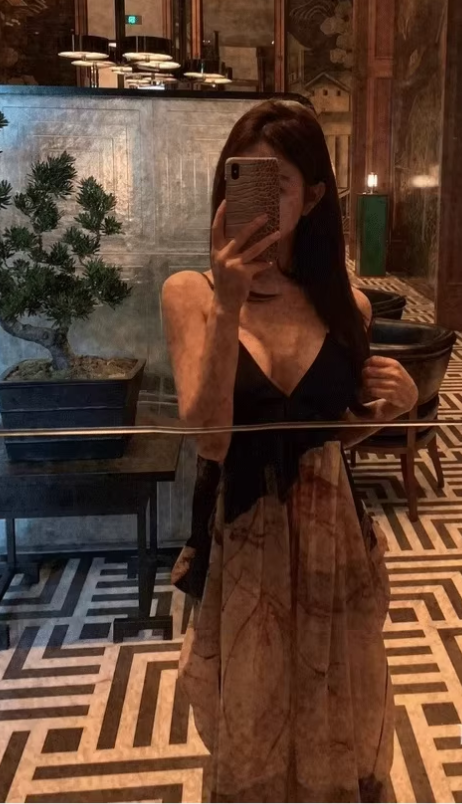 Ink print dress sexy backless holiday design sling sexy V-neck lazy skirt R1489