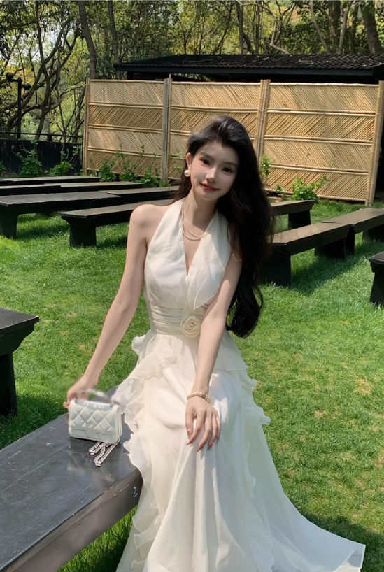Gentle temperament ruffled V-neck halter dress beautiful waist A-line long skirt R0787
