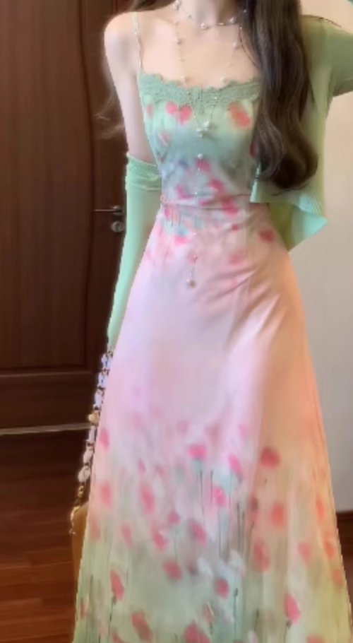 Beautiful little skirt gentle temperament green floral suspender dress R0683