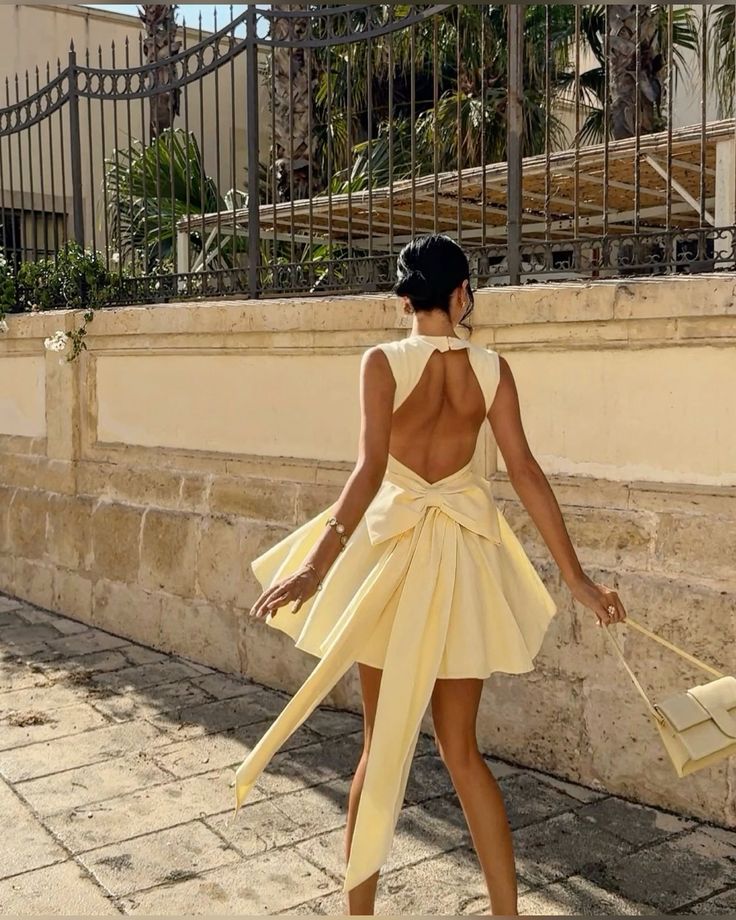 Yellow suspender A-line backless sexy slim skirt homecoming dress R2421