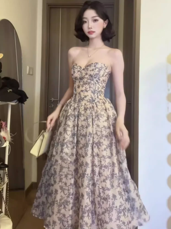 2025 elegant blue and white porcelain tube top dress with waist and wide swing R1267