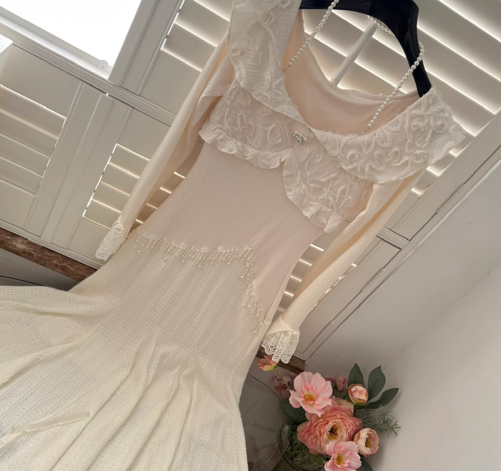 Rose Pattern Lace Long Sleeve Fishtail Dress R2015