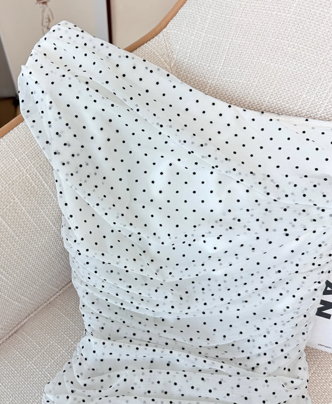 French hollow halter neck dress for women high-end temperament waist short dress R3991