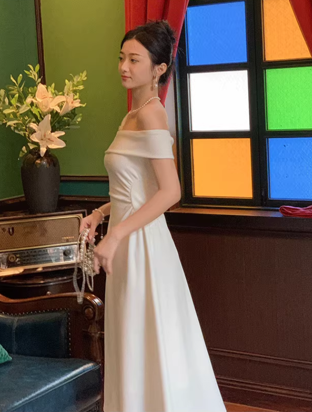 French one-shoulder dress 2025 sexy temperament waist elegant party dress R1488