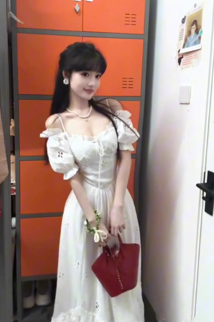 Gentle style white hollow suspender dress unique waist temperament long skirt R0509