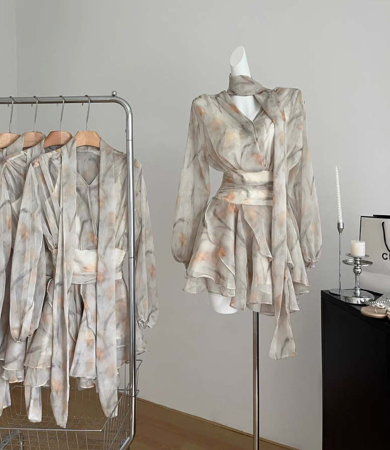 Long-sleeved V-neck puff sleeve chiffon yellow floral dress two-piece waisted short skirt R2106