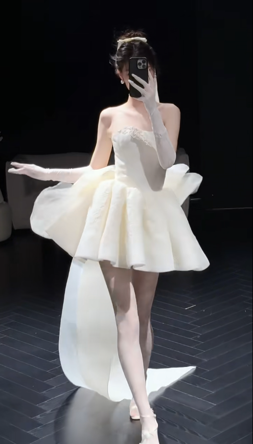 White tube top waist slimming fluffy cute gentle princess skirt homecoming dress R4155