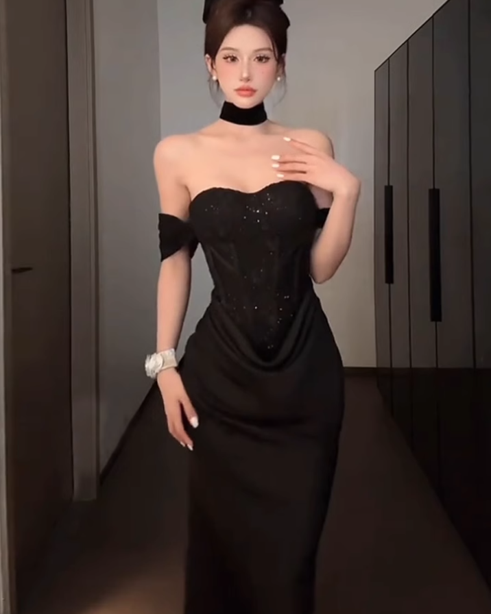 Large size French niche design hot girl dress pure desire tube top evening dress R1831