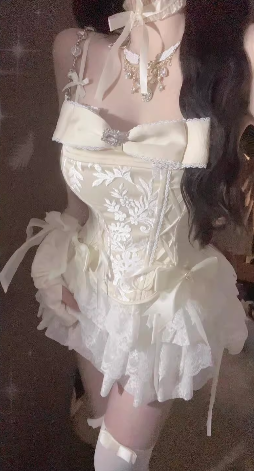 Beautiful suit for petite waisted camisole top cake skirt two-piece suit R0786