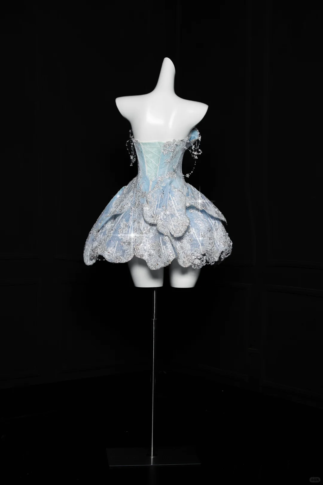 Light blue diamond sequined tube top with slim waist and short skirt for homecoming dress R4124