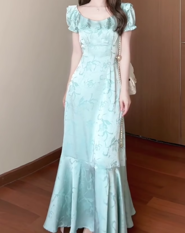 Large size French U-neck tea break ruffle dress retro exquisite slim fit blue dress R1881