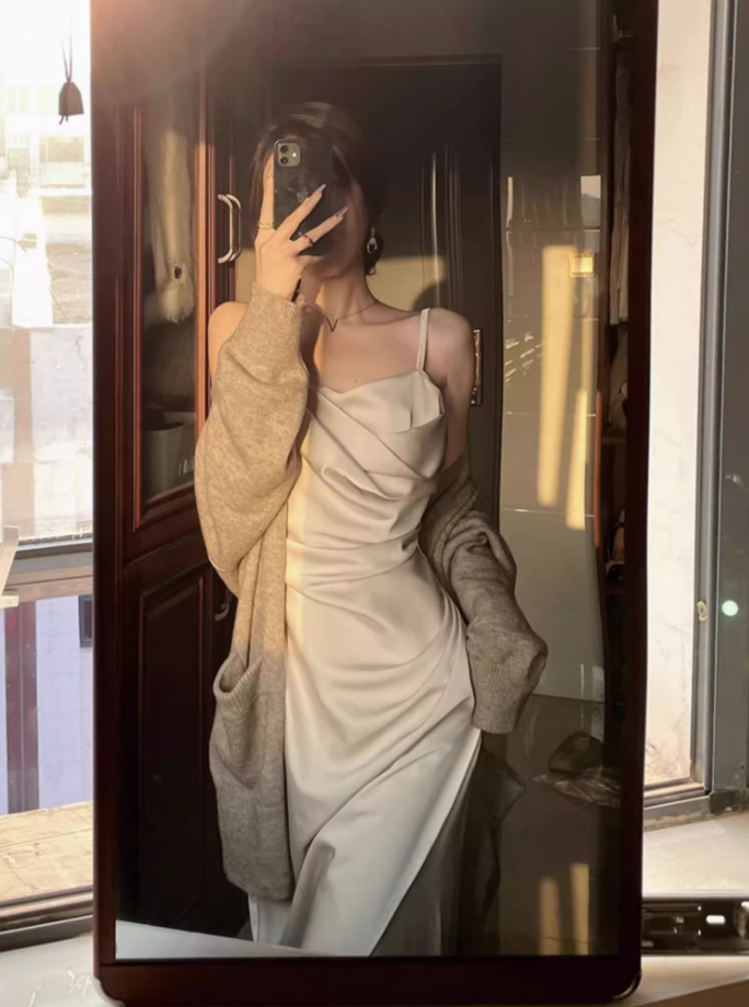 Silk satin sexy dress 2025 temperament holiday seaside slit inner suspender skirt R1441