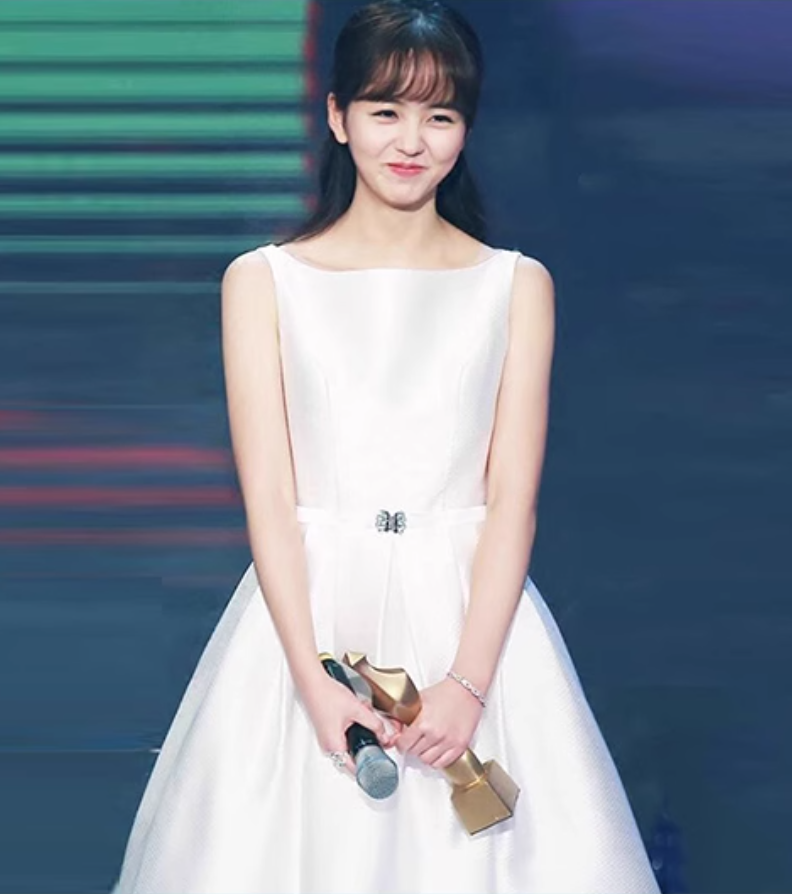 Coming of Age Ceremony White Banquet Dress Simple and Elegant Princess Dress Homecoming Dress R2974