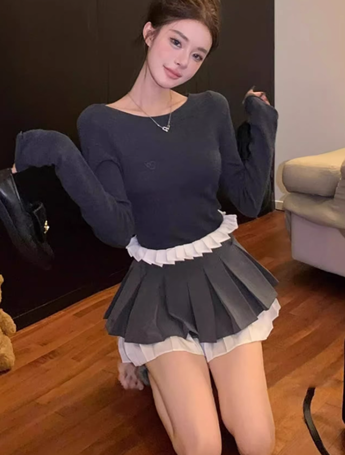 High-grade long-sleeved knitted bottoming shirt 2025 large size gray and white pleated skirt suit R1304