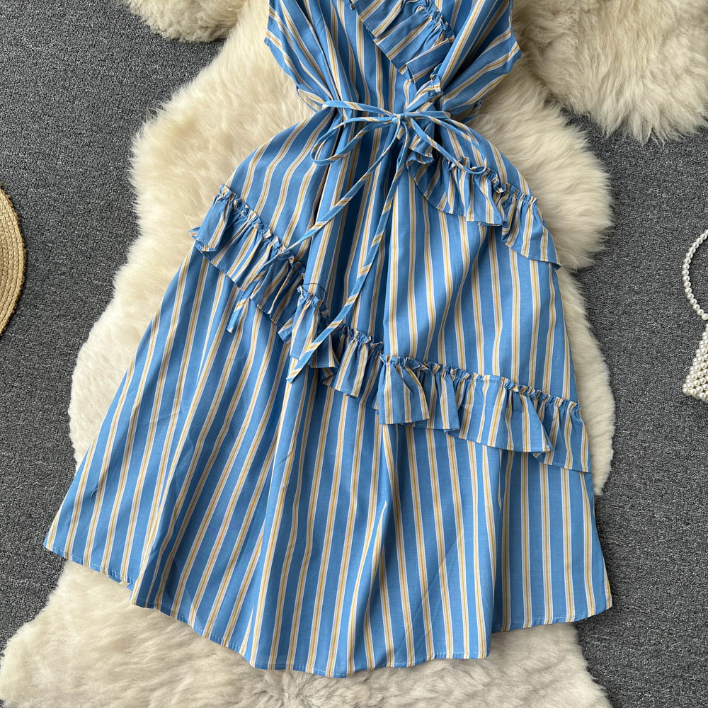 Cute V -neckline striped short dress  S325