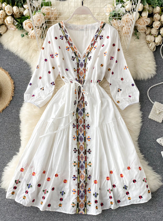 A line v neck embroidery long sleeve dress     S70