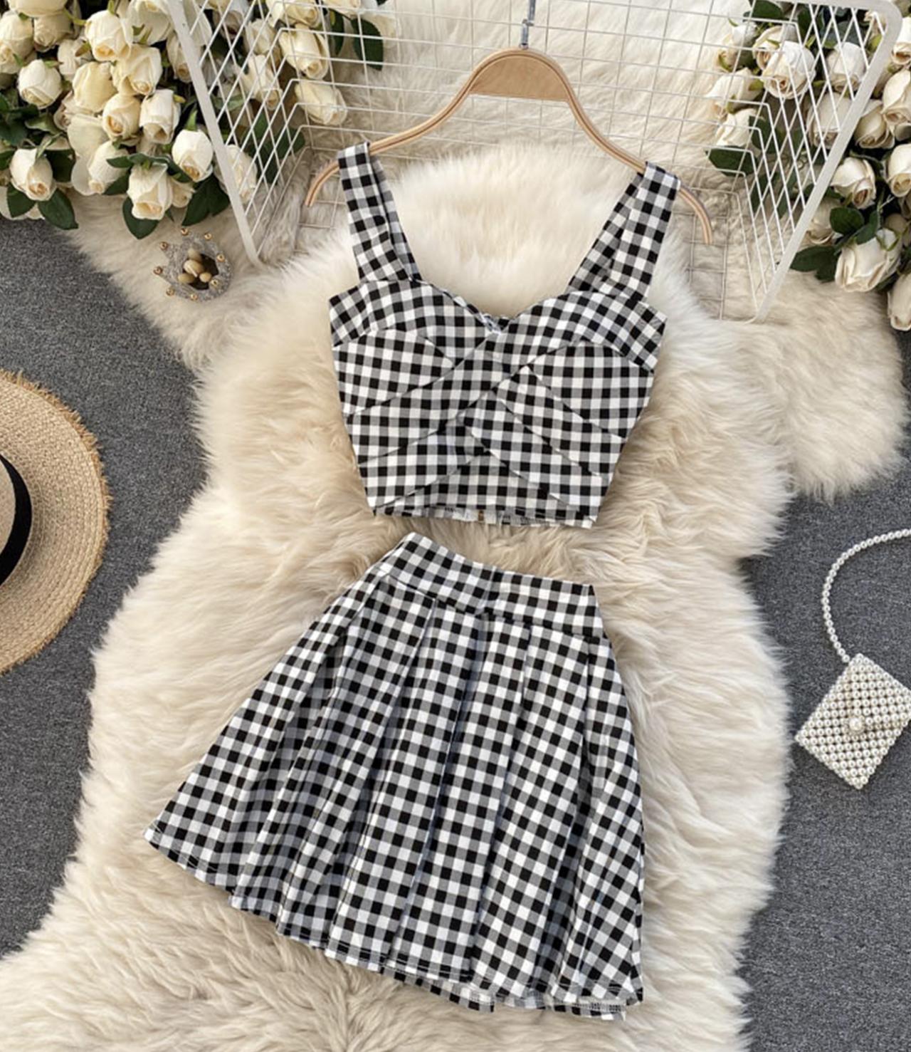 Stylish plaid two pieces sets   S58