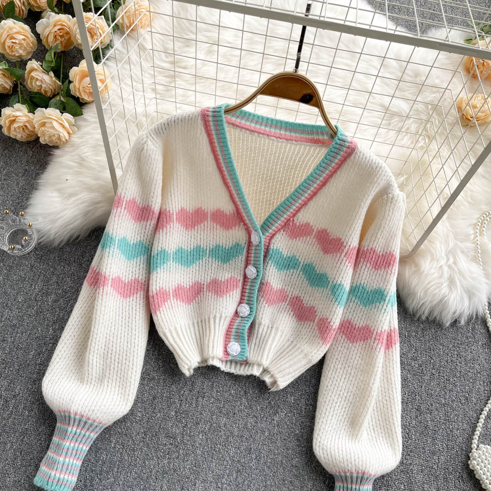 Cute heart pattern cardigan sweater   S588