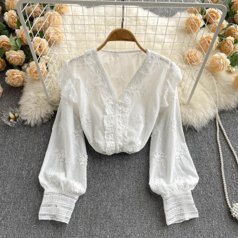 Lovely v-neck lace long sleeve top     S252