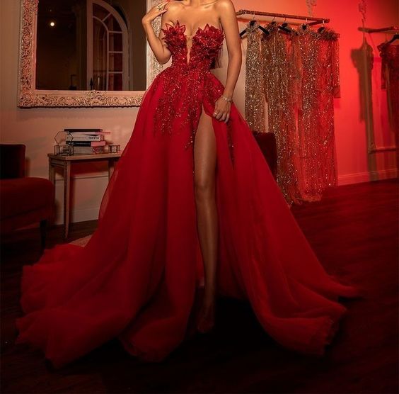 Red tulle dress Red Floor Length Prom Dresses Vintage Sweetheart Tulle Prom Dress    S1821