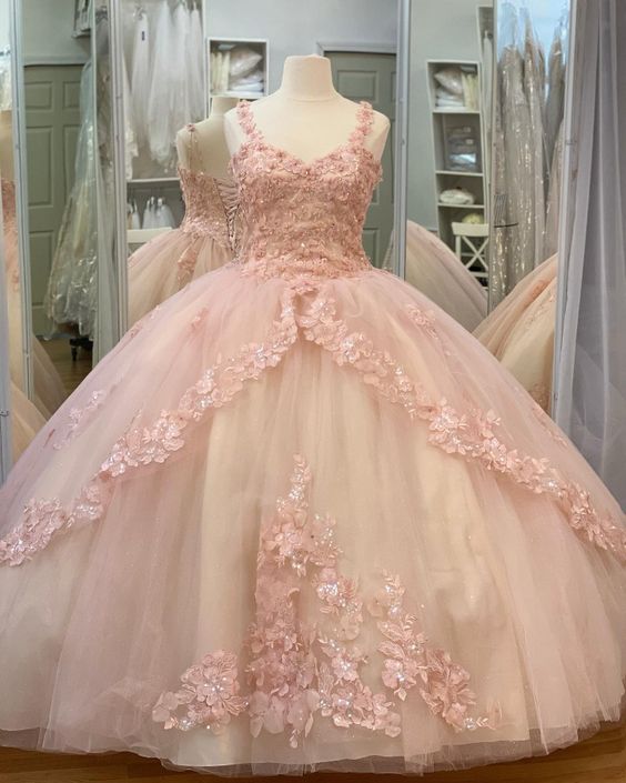 Long Ball Gown Prom Dress, Quinceanera Dresses,  Lace Appliques Dress   S1844