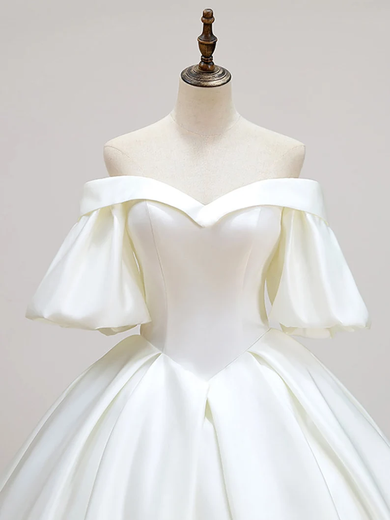 Simple Off-Shoulder Short Sleeves Wedding Dress Satin Chapel Train Ball Gown Bridal Dress     S1935