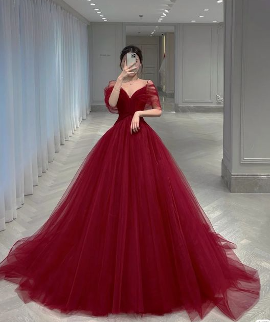 Burgundy Tulle Prom Gown Evening Dress     S877