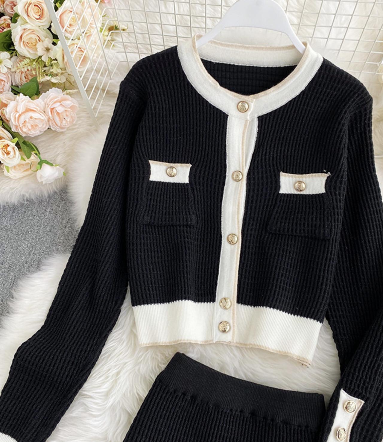 Stylish knitted suit   S53