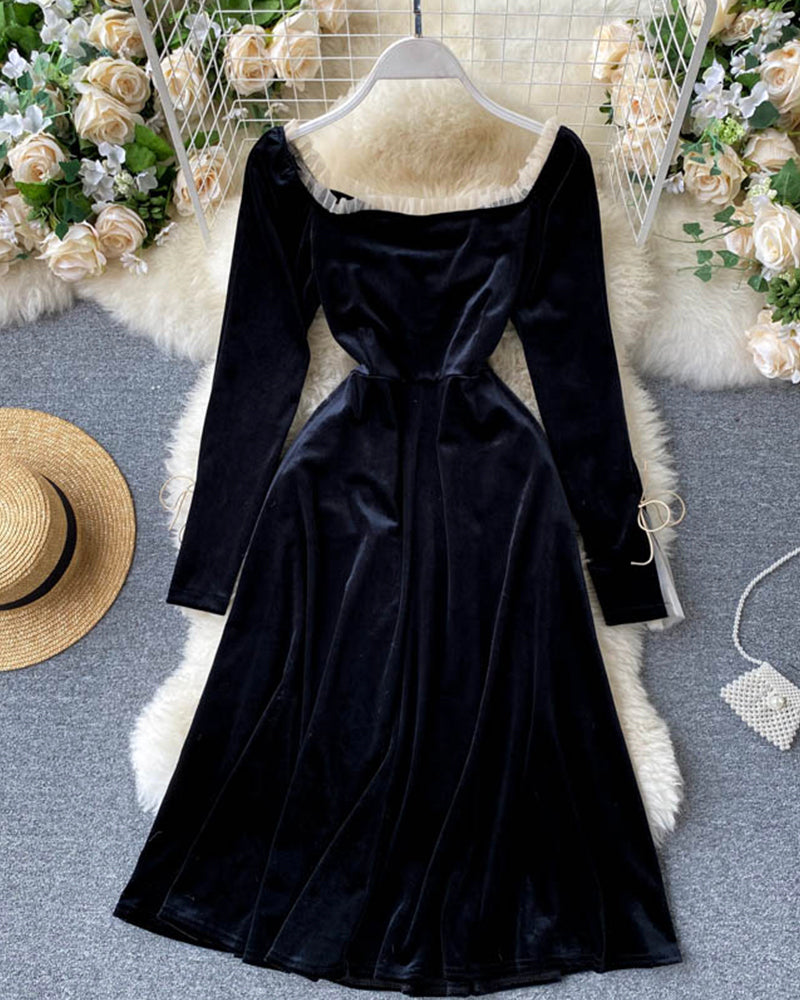 Black velvet long sleeve dress    S128