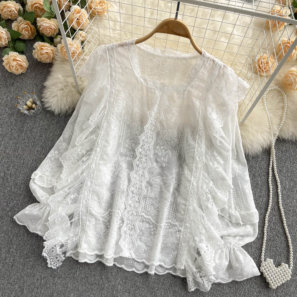 Lovely v-neck lace long sleeve top     S252