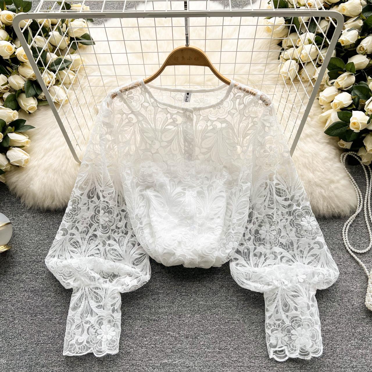 Cute lace long sleeve tops     S178